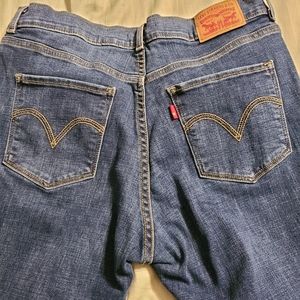 Ladies Levis classic straight